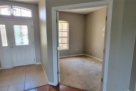 Villa ou maison à louer à Kissimmee, Floride: 5 chambres, 310.29 m2 № 1817348 - photo 4