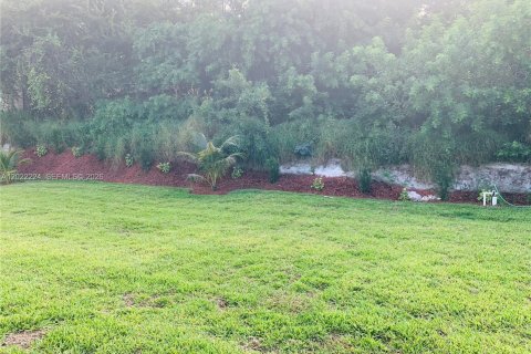 House in Lake Placid, Florida 3 bedrooms, 171.5 sq.m. № 2173273 - photo 22