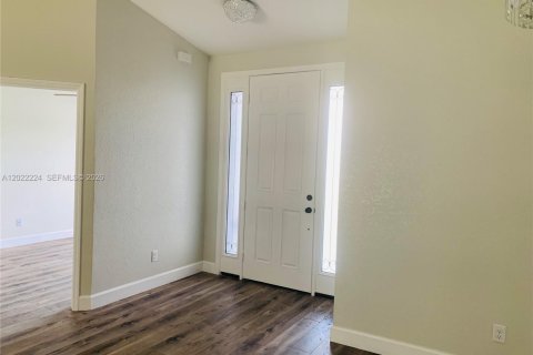 House in Lake Placid, Florida 3 bedrooms, 171.5 sq.m. № 2173273 - photo 6