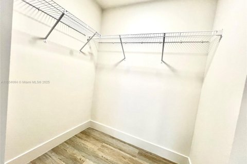 Appartement à louer à Miami, Floride: 3 chambres, 107.86 m2 № 1860693 - photo 12