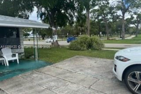 Casa en venta en Oakland Park, Florida, 3 dormitorios, 93.83 m2 № 1941352 - foto 9