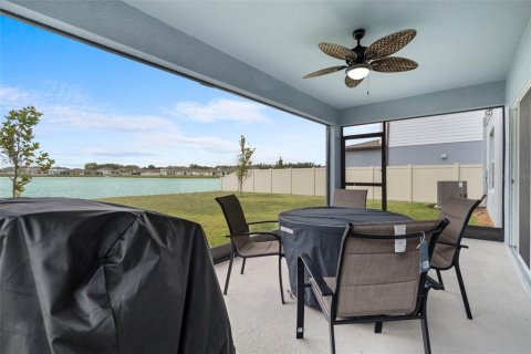 House in Plant City, Florida 4 bedrooms, 224.45 sq.m. № 1853893 - photo 29