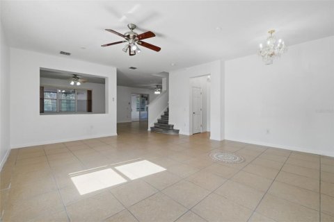 Villa ou maison à vendre à Kissimmee, Floride: 4 chambres, 255.11 m2 № 2321068 - photo 3