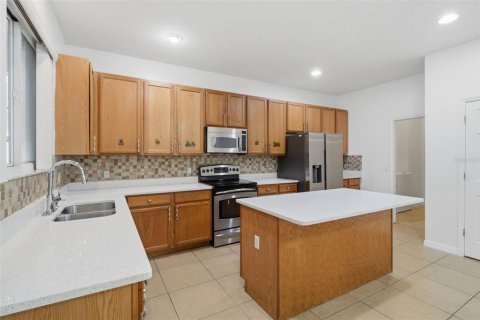 Villa ou maison à vendre à Kissimmee, Floride: 4 chambres, 255.11 m2 № 2321068 - photo 15