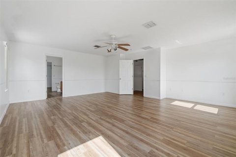Villa ou maison à vendre à Kissimmee, Floride: 4 chambres, 255.11 m2 № 2321068 - photo 22