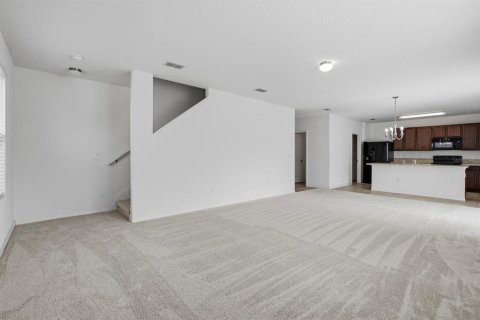 Villa ou maison à louer à Clermont, Floride: 4 chambres, 225.94 m2 № 2342061 - photo 4
