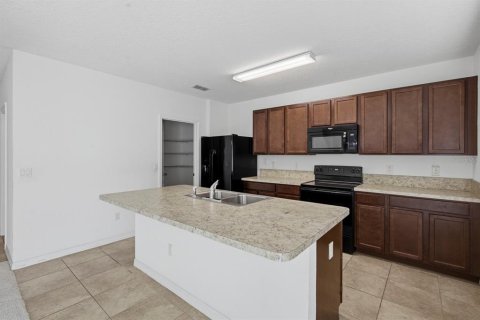 Villa ou maison à louer à Clermont, Floride: 4 chambres, 225.94 m2 № 2342061 - photo 8
