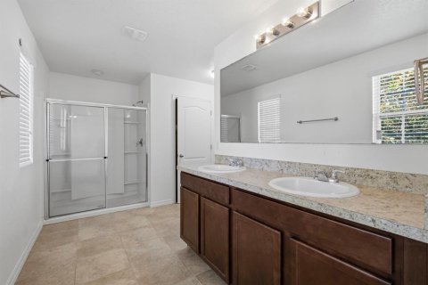 Villa ou maison à louer à Clermont, Floride: 4 chambres, 225.94 m2 № 2342061 - photo 18