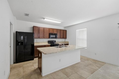 Villa ou maison à louer à Clermont, Floride: 4 chambres, 225.94 m2 № 2342061 - photo 7