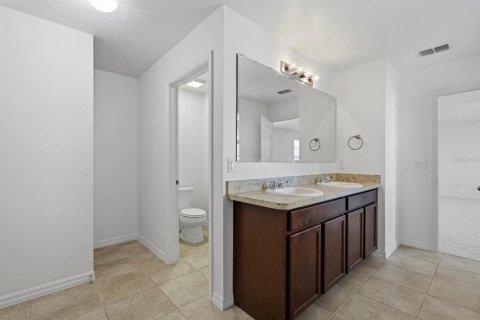 Villa ou maison à louer à Clermont, Floride: 4 chambres, 225.94 m2 № 2342061 - photo 17