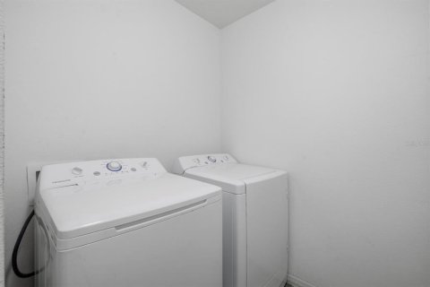Villa ou maison à louer à Clermont, Floride: 4 chambres, 225.94 m2 № 2342061 - photo 27