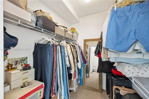 Купить кондоминиум в Санни-Айлс-Бич, Флорида 2 спальни, 95.13м2, № 2042560 - фото 27