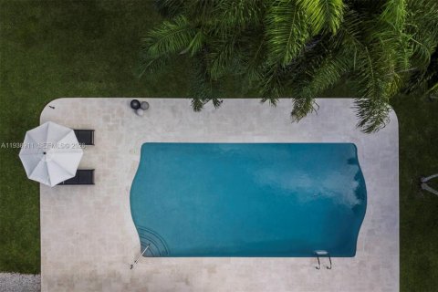 House in Miami, Florida 3 bedrooms, 237.64 sq.m. № 1997534 - photo 26