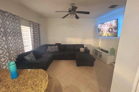 Adosado en venta en Cutler Bay, Florida, 3 dormitorios, 141.77 m2 № 1974468 - foto 6