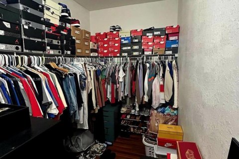 Adosado en venta en Cutler Bay, Florida, 3 dormitorios, 141.77 m2 № 1974468 - foto 14