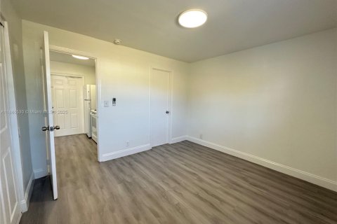 Снять в аренду квартиру в Форт-Лодердейл, Флорида 1 спальня, № 1933374 - фото 19