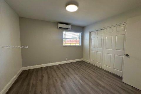 Снять в аренду квартиру в Форт-Лодердейл, Флорида 1 спальня, № 1933374 - фото 22