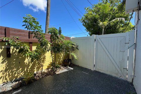 Снять в аренду квартиру в Форт-Лодердейл, Флорида 1 спальня, № 1933374 - фото 12