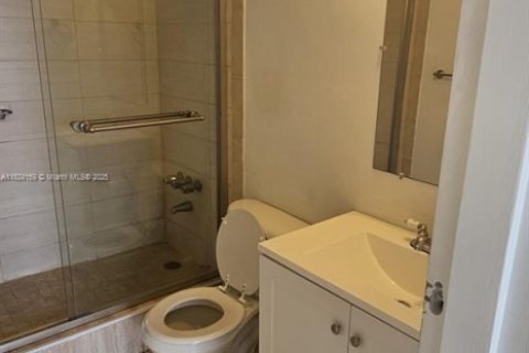Condo in North Miami Beach, Florida, 2 bedrooms  № 1790155 - photo 7