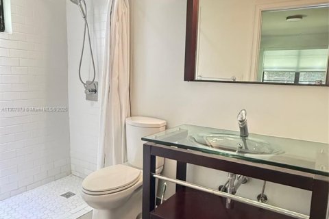 Copropriété à louer à Miami, Floride: 2 chambres, 105.91 m2 № 1964281 - photo 9