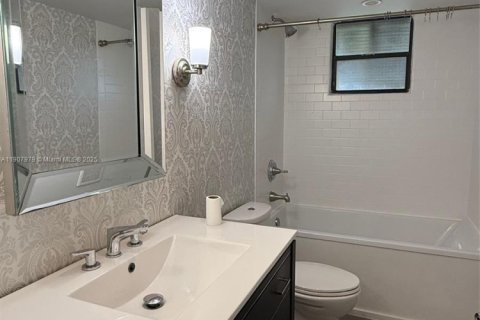Copropriété à louer à Miami, Floride: 2 chambres, 105.91 m2 № 1964281 - photo 7