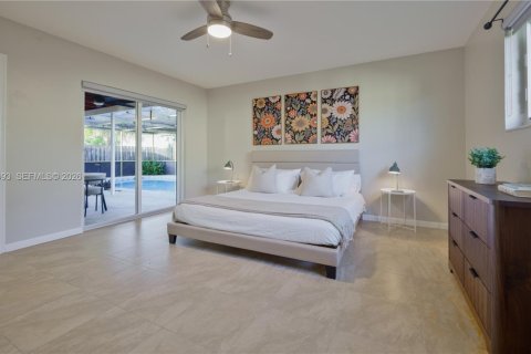 House in Hollywood, Florida 3 bedrooms, 166.2 sq.m. № 2071992 - photo 23