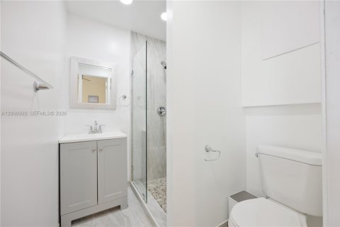 House in Hollywood, Florida 3 bedrooms, 166.2 sq.m. № 2071992 - photo 26