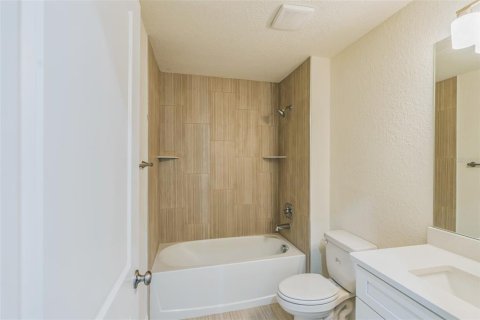 House in Ocala, Florida 4 bedrooms, 172.61 sq.m. № 1898565 - photo 4
