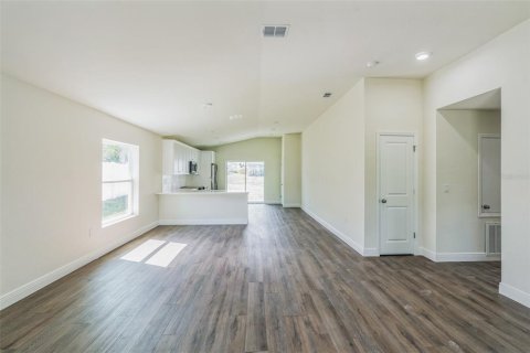 House in Ocala, Florida 4 bedrooms, 172.61 sq.m. № 1898565 - photo 2