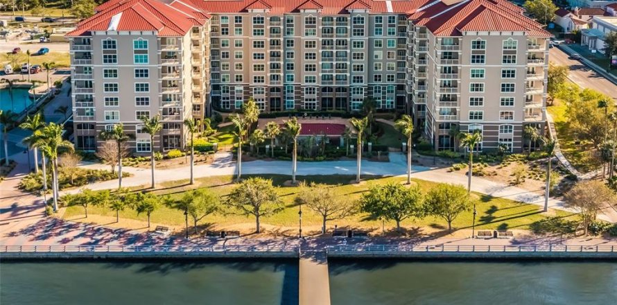 Condo in Bradenton, Florida, 2 bedrooms  № 1724405