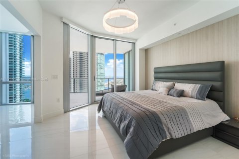 Condominio en alquiler en Miami, Florida, 3 dormitorios, 263.94 m2 № 1978209 - foto 7