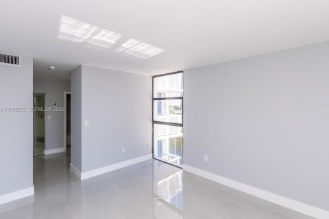 Condominio en venta en Aventura, Florida, 2 dormitorios, 93.92 m2 № 2029387 - foto 23
