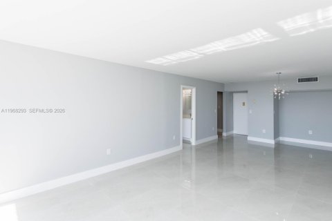Condominio en venta en Aventura, Florida, 2 dormitorios, 93.92 m2 № 2029387 - foto 14
