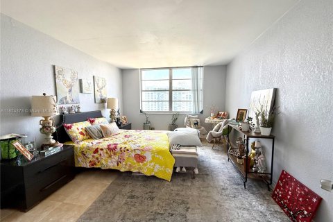 Condominio en alquiler en Aventura, Florida, 2 dormitorios, 136.19 m2 № 2013724 - foto 13