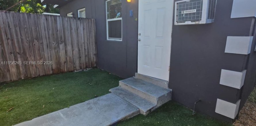 Villa ou maison à Fort Lauderdale, Floride 1 chambre, 46.45 m2 № 2020695