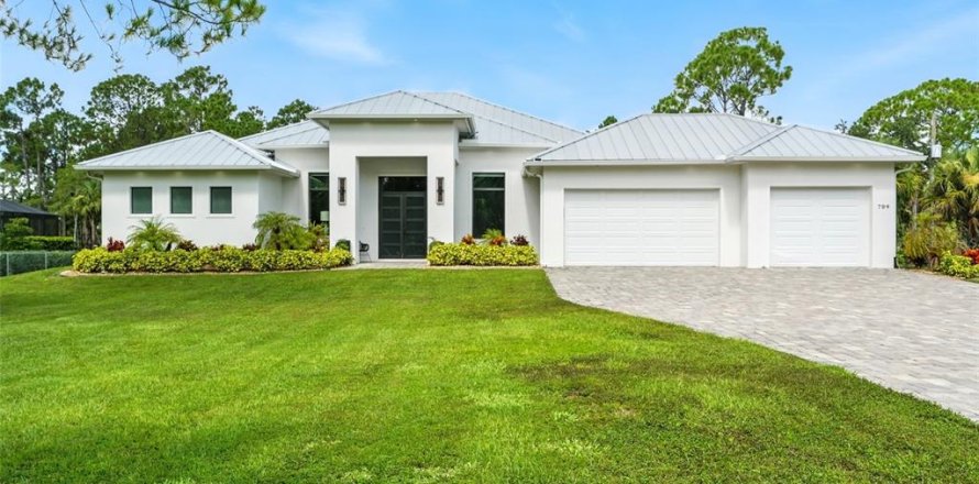 Villa ou maison à Naples, Floride 4 chambres, 323.76 m2 № 1901448
