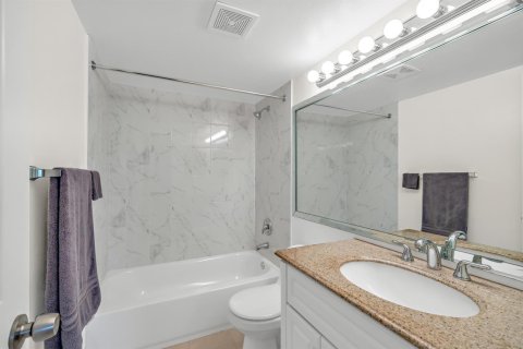 Condominio en venta en Margate, Florida, 2 dormitorios, 91.97 m2 № 2244932 - foto 12