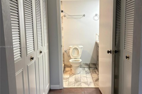 Condominio en alquiler en Greenacres, Florida, 3 dormitorios, 116.5 m2 № 1976087 - foto 17