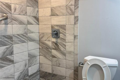 Condominio en alquiler en Greenacres, Florida, 3 dormitorios, 116.5 m2 № 1976087 - foto 16