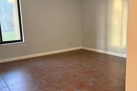 Condominio en alquiler en Greenacres, Florida, 3 dormitorios, 116.5 m2 № 1976087 - foto 12