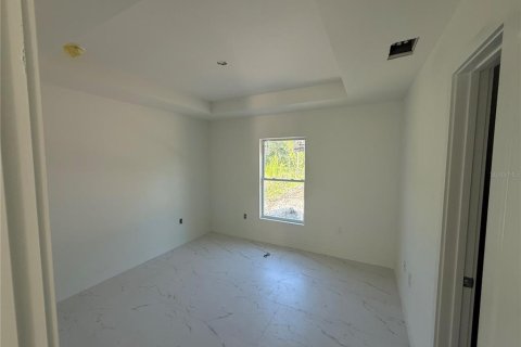 House in Punta Gorda, Florida 3 bedrooms, 102.01 sq.m. № 2238242 - photo 7