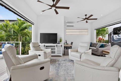 Condo in Margate, Florida, 2 bedrooms  № 2177329 - photo 10