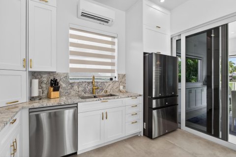 Condo in Margate, Florida, 2 bedrooms  № 2177329 - photo 5