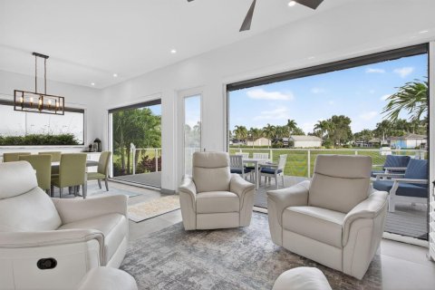 Condo in Margate, Florida, 2 bedrooms  № 2177329 - photo 13