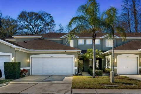 Touwnhouse à vendre à Tampa, Floride: 2 chambres, 127.65 m2 № 2220148 - photo 2