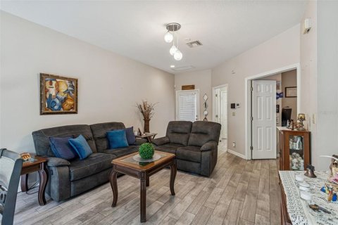 Touwnhouse à vendre à Tampa, Floride: 2 chambres, 127.65 m2 № 2220148 - photo 11