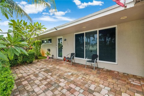 Villa ou maison à vendre à Hollywood, Floride: 3 chambres, 141.58 m2 № 2400741 - photo 24