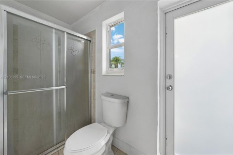 Villa ou maison à vendre à Hollywood, Floride: 3 chambres, 141.58 m2 № 2400741 - photo 14