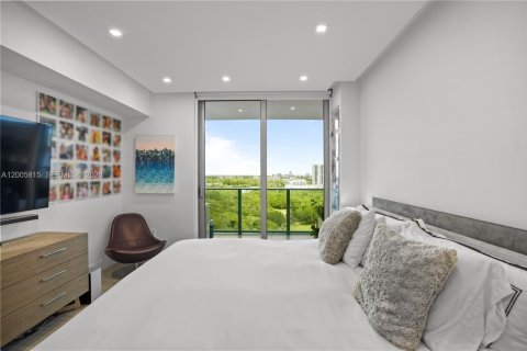 Condo in North Miami Beach, Florida, 3 bedrooms № 2170665 - photo 9