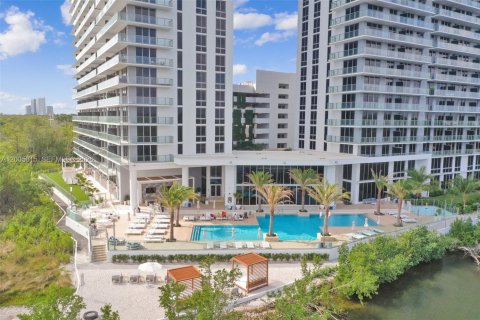 Condo in North Miami Beach, Florida, 3 bedrooms № 2170665 - photo 21
